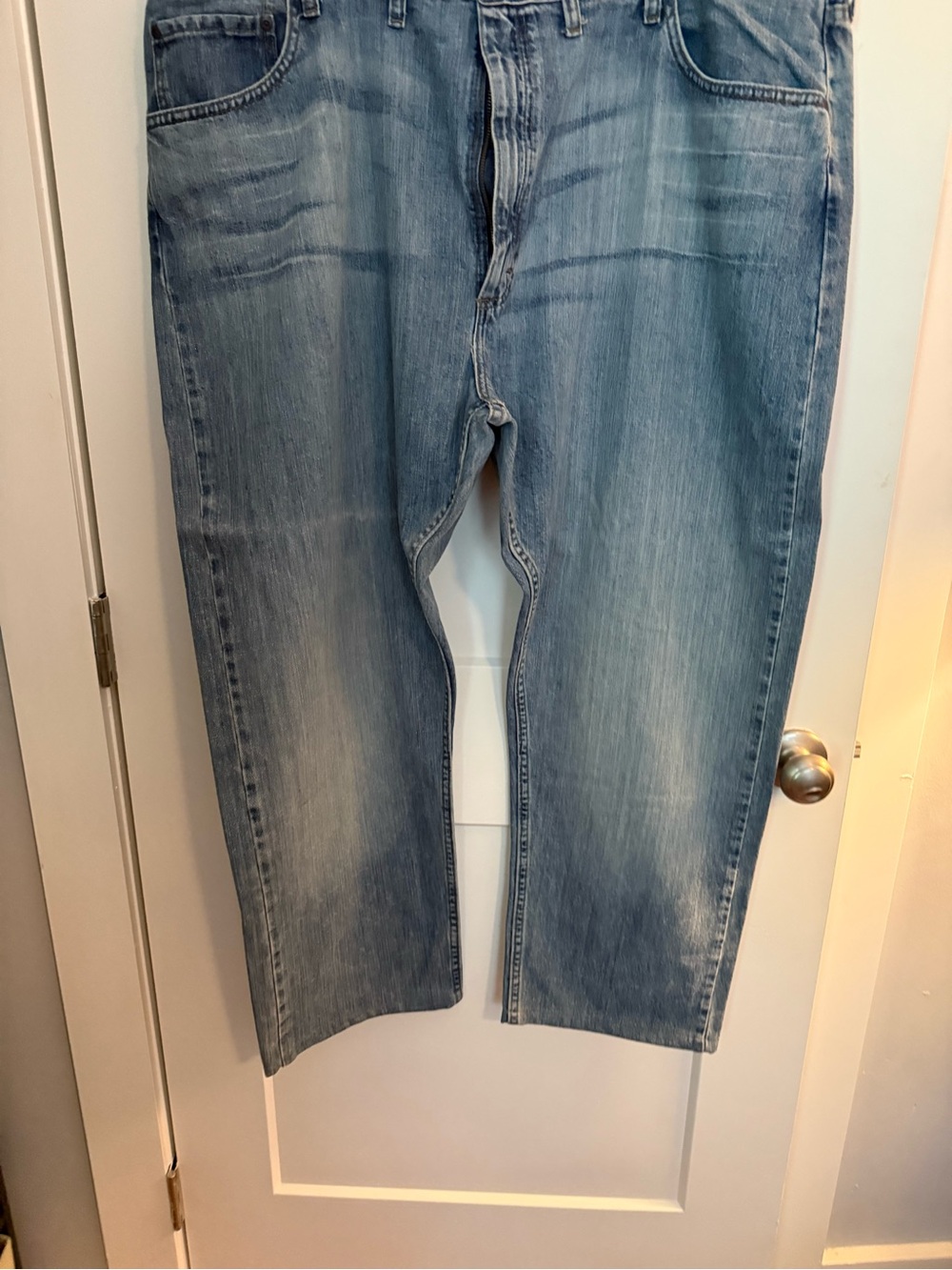 Wrangler Men’s Relaxed Fit Jeans 44x30 Light Wash Straight Leg Denim